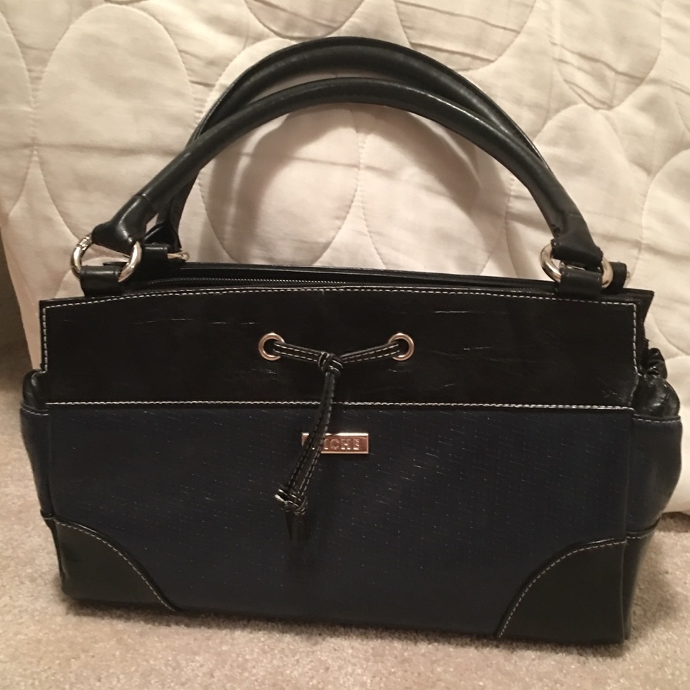 Miche Janelle (retired) Navy and Black Purse NWOT